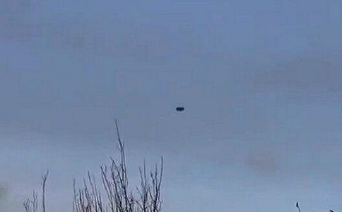 中国最早的ufo记录，18世纪就发现UFO，古书绘碟状物穿云层