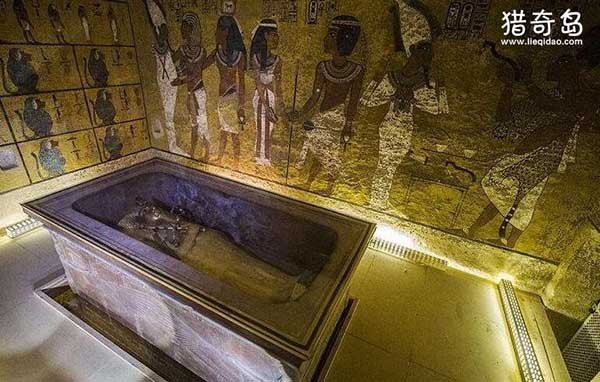 古埃及金字塔内部图片，惊现2处神秘墓穴