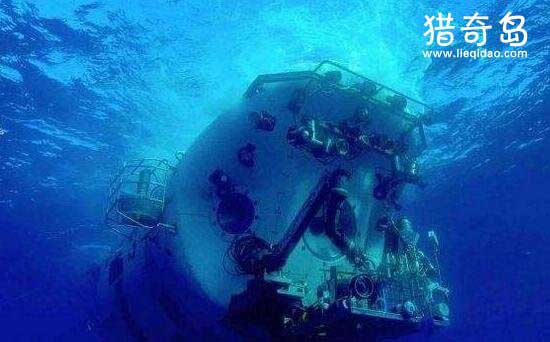 中国蛟龙号潜水员吓疯传说，深海惊现巨型怪兽(图片)
