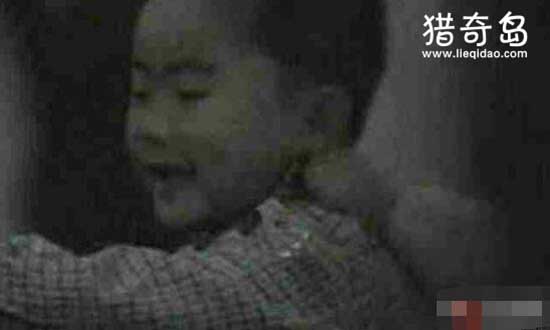 香港93年广九铁路广告事件，视频剪辑怎么会有鬼