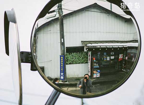 日本镜子实验
