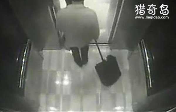 上海电梯闹鬼事件