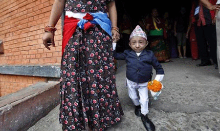世界上最矮的人,尼泊尔的马加尔