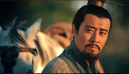 刘备前期到处投奔人,为什么到哪谁都很尊重很客气？