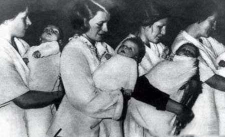 二战德军用小姑娘做实验,450万少女沦为生育机器