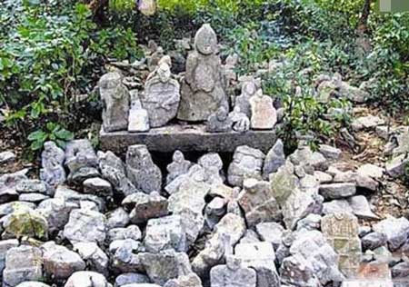 湖南鬼崽岭之谜?为什么有如此之多的石像集聚于此?