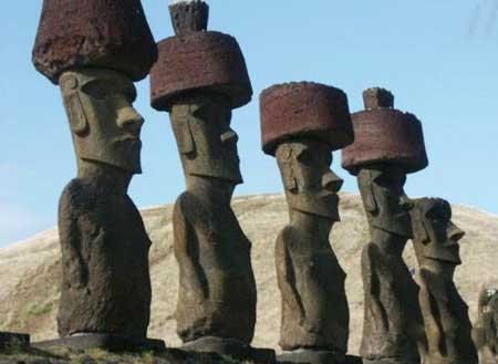 新疆天山巨型脸谱之谜,疑似萨满教的祭祀遗址