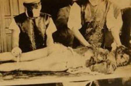 人类史上最恐怖的注射人体实验,731部队女子配种实验