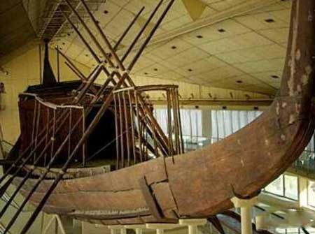 古埃及太阳船之谜,法老胡夫通往天堂的飞船