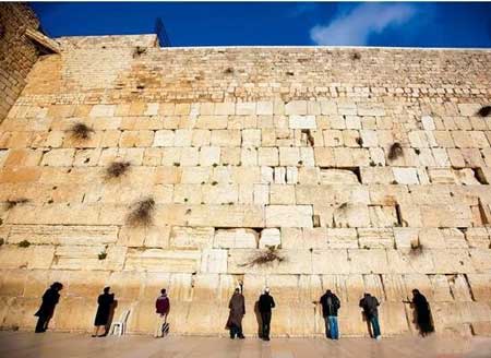 耶路撒冷哭墙流泪事件,哭墙真的会流泪吗?