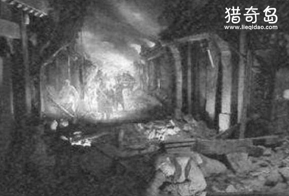揭秘江东六十四屯惨案，俄国士兵驱赶居民到大屋中后活活烧死